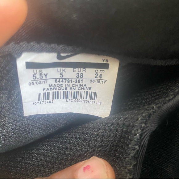 Nike‎ Black/greenish foam posite mid legion Sneakers Sporty Design - Picture 6 of 6